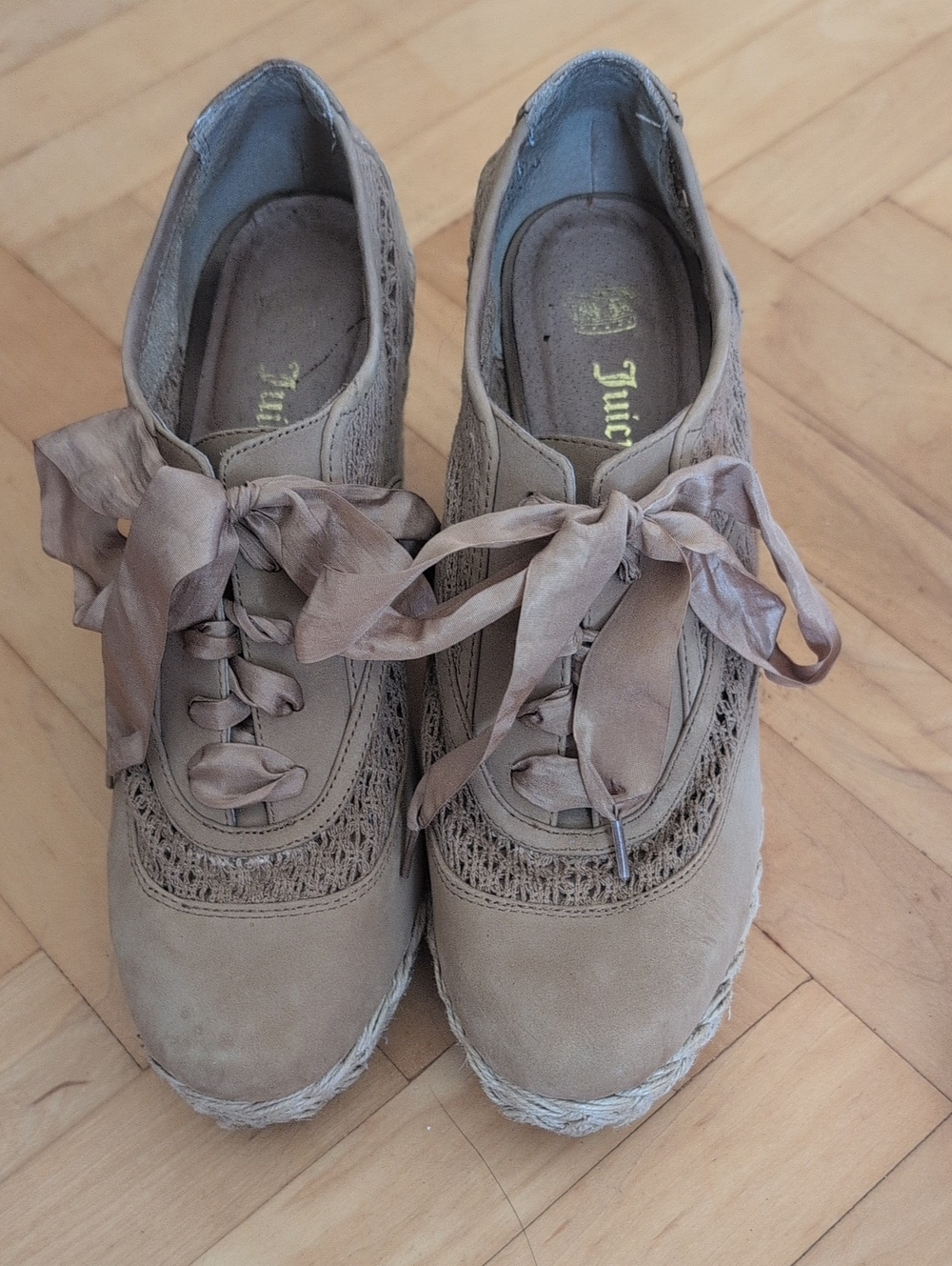 Juicy Couture Natural Nubuck Ribbon Lace-Up Platform Espadrille Sneakers Size 9